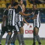 Botafogo disputa jogo oficial e quer vencer Náutico